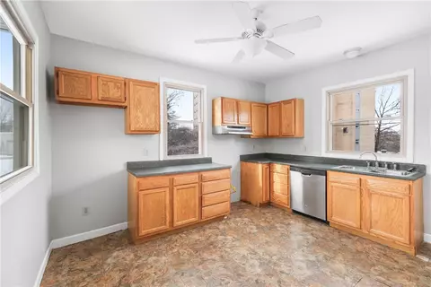 614 Baldridge Ave, Braddock, PA 15104 photo 8