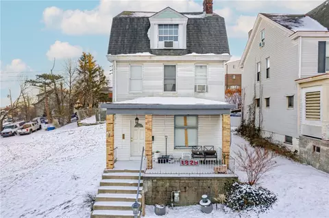 1229 Round Top St, Pittsburgh, PA 15205