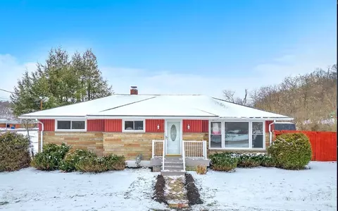 611 Locust St, Stockdale, PA 15483