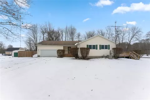 8 Elliott, West Middlesex, PA 16159