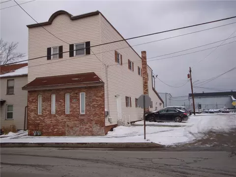2422 Ligonier St, Latrobe, PA 15650