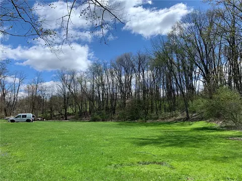 8015 Elkart St, Wendel, PA 15691