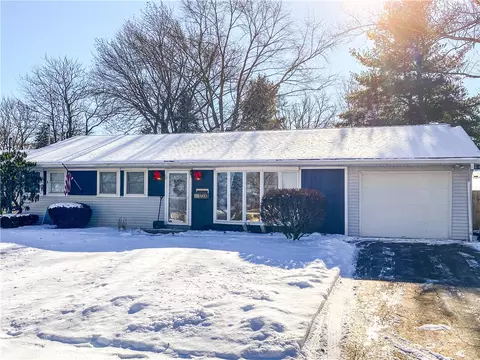 1223 Concord Dr, Aliquippa, PA 15001