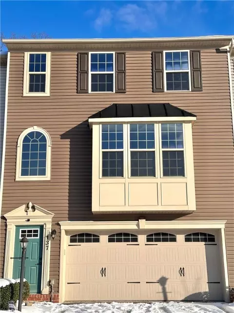 137 Arbor Trl #137, Mckees Rocks, PA 15136