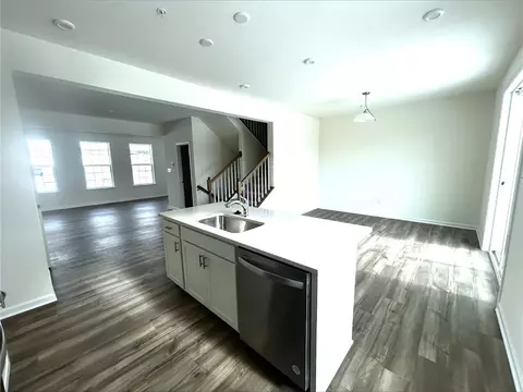121 Affinity Dr, Harmony, PA 16037 photo 2