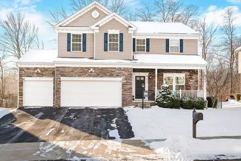 8038 Maureen Dr, Cranberry Township, PA 16066