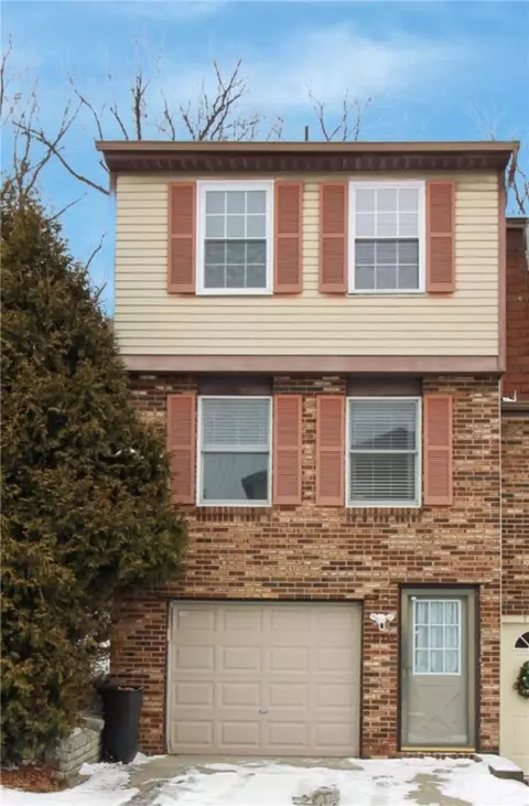 7616 Lafayette Sq, Aliquippa, PA 15001