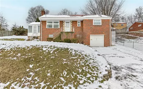 211 Horning Rd, Bethel Park, PA 15102