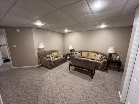 128 Cedar Ridge Dr, Monaca, PA 15061 photo 22