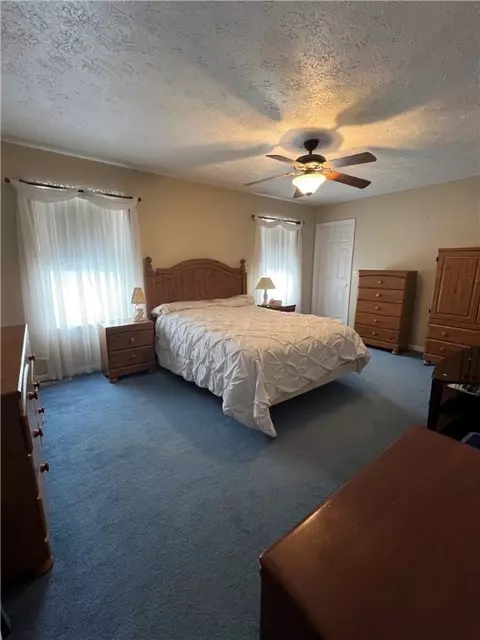 128 Cedar Ridge Dr, Monaca, PA 15061 photo 12