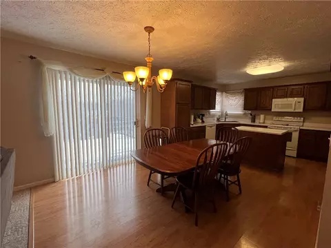 128 Cedar Ridge Dr, Monaca, PA 15061 photo 7