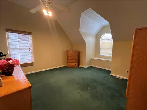 128 Cedar Ridge Dr, Monaca, PA 15061 photo 10