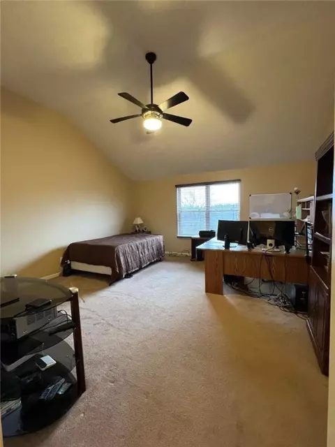 128 Cedar Ridge Dr, Monaca, PA 15061 photo 16