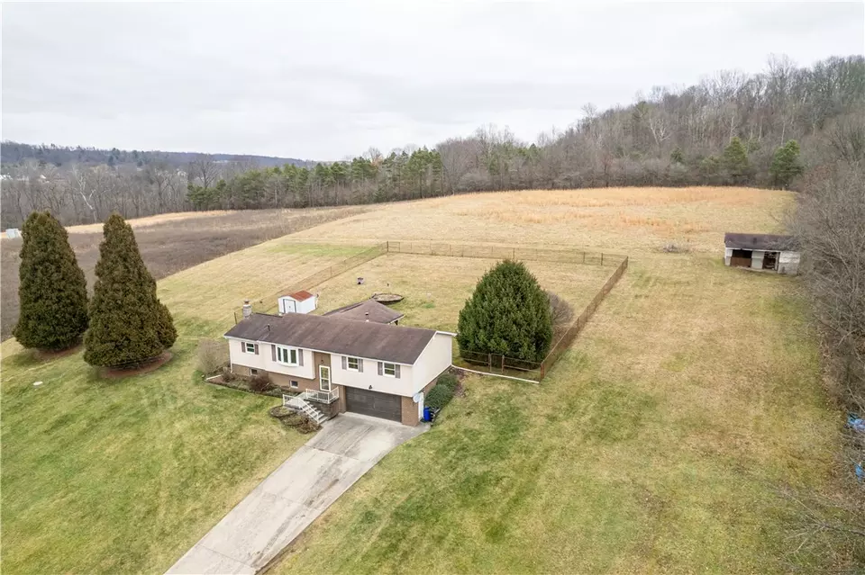  188 Udell Rd, Mount Pleasant, PA 15666 photo 2