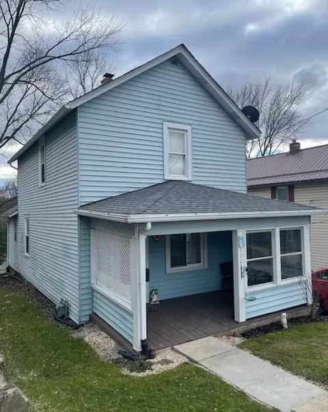 176 7th Street Ext, New Kensington, PA 15068
