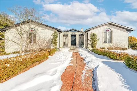 5320 Rocky Hill Ln, Murrysville, PA 15668
