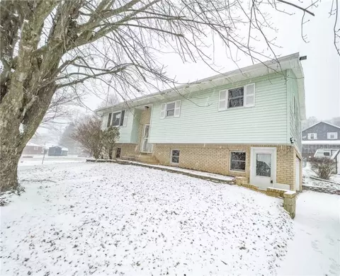 1441 Nixon Ave, Indiana, PA 15701