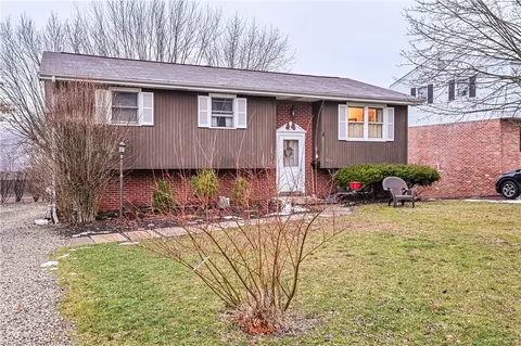 637 N Geary St, Mount Pleasant, PA 15666