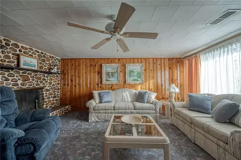 3 Park Rd, Monaca, PA 15061 photo 4