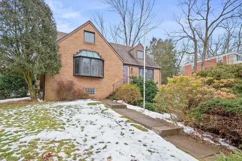 3505 Ashland Dr, Bethel Park, PA 15102