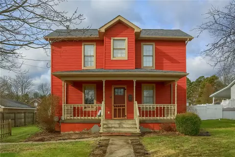 5 Park Ave, Scottdale, PA 15683