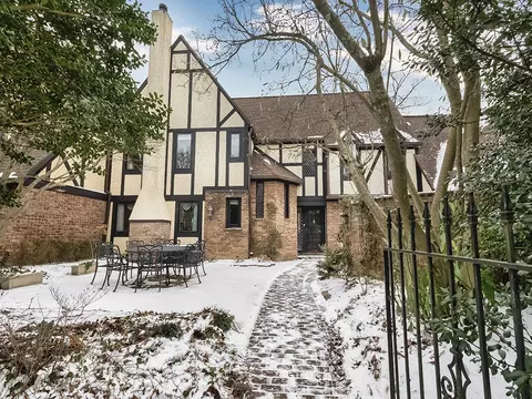 202 Kensington Ct, Pittsburgh, PA 15238