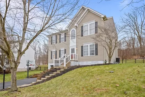 249 Cliffside Dr, Mars, PA 16046 photo 2