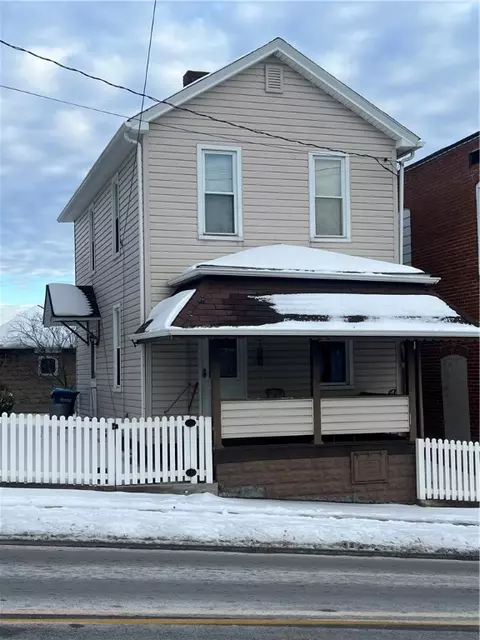 113 Diamond St, Mount Pleasant, PA 15666