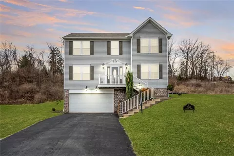 500 Walnut Dr, Mckees Rocks, PA 15136