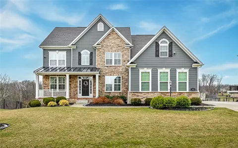 133 Minnock Dr, Mars, PA 16046