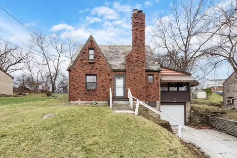 230 Broadway Dr, Pittsburgh, PA 15236