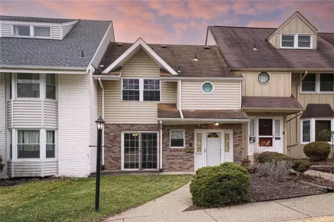 5152 Cherryvale Dr, Pittsburgh, PA 15236