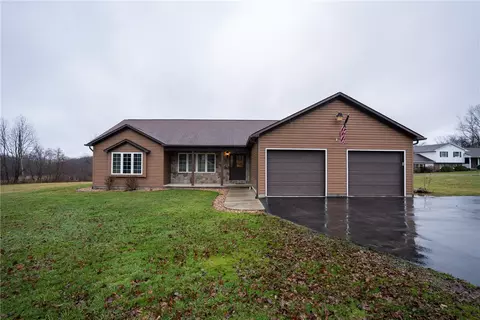 731 Cleland Mill Rd, New Castle, PA 16102