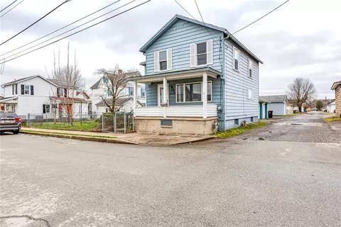 209 Unity, Latrobe, PA 15650 photo 2