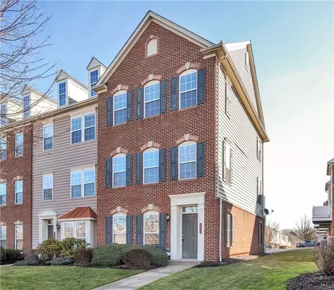 700 Park Plz, Wexford, PA 15090