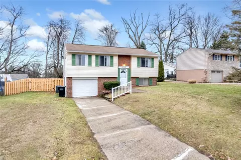 114 Warrencliff Dr, Monaca, PA 15061