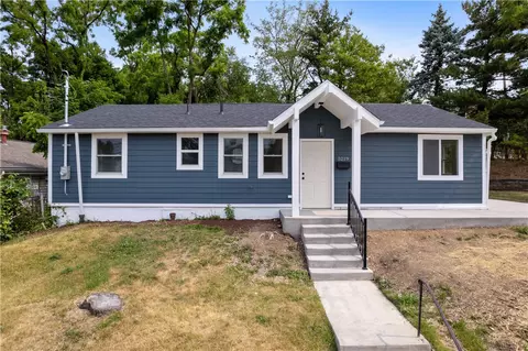 5219 Columbo St, Pittsburgh, PA 15224