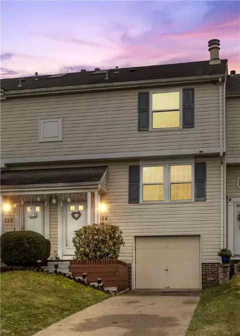 2524 Hawthorne Dr, Oakdale, PA 15071
