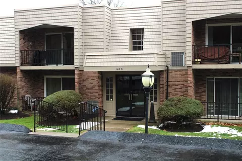603 Calais Dr #2201, Pittsburgh, PA 15237