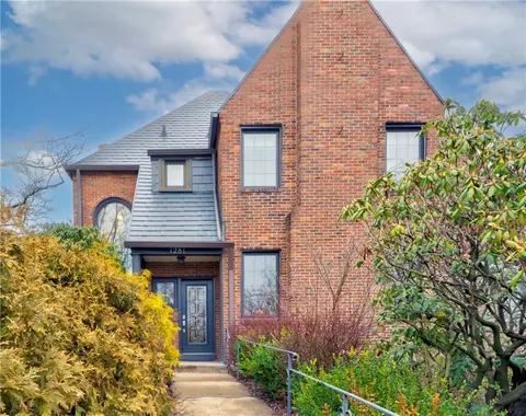 1281 Washington Rd, Pittsburgh, PA 15228