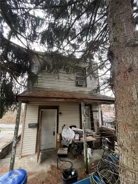 5168 Hillcrest St, Pittsburgh, PA 15224