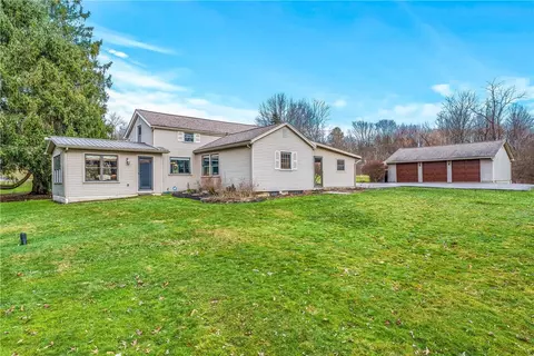 430 Spicher Ave, New Castle, PA 16105