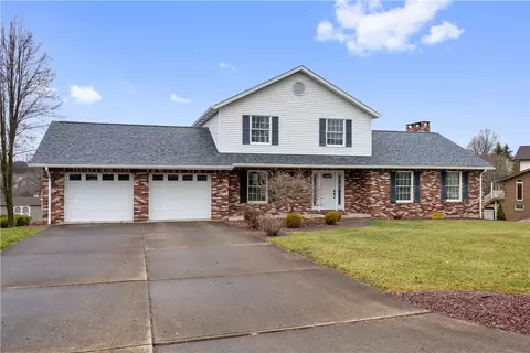 335 Skyline Dr, Belle Vernon, PA 15012