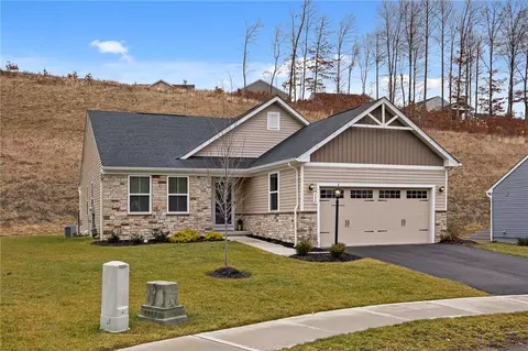 132 Touchstone Ct, Harmony, PA 16037 photo 2