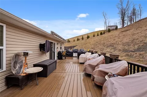 132 Touchstone Ct, Harmony, PA 16037 photo 28