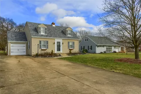 404 Baker Dr, Aliquippa, PA 15001