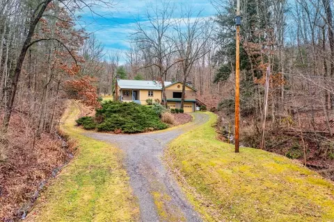 287 Yellow Creek Rd, Harmony, PA 16037
