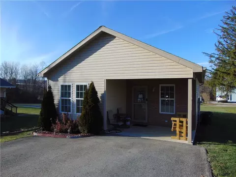 1820 W Penn Ave, Connellsville, PA 15425