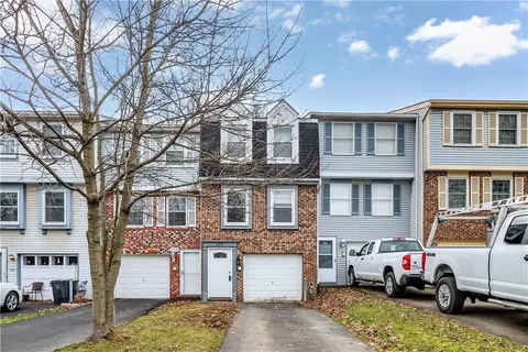 939 Lynwood Ct, Cranberry Township, PA 16066