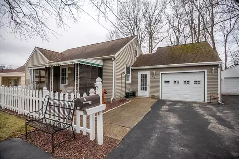 421 S Fourth St, Sharpsville, PA 16150